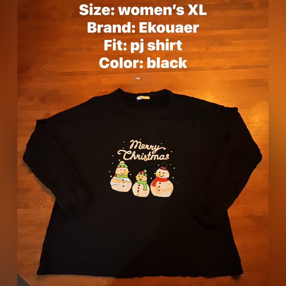 Ekouaer Women's Merry Christmas Long Sleeve Tee - Black